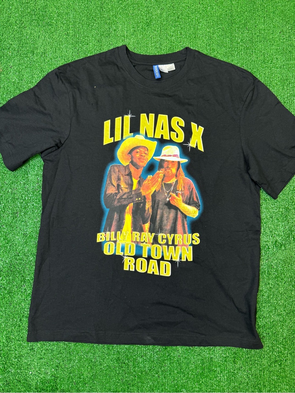 Lil Nas X Billy Ray Cyrus Old Town Road Black Divided T-Shirt  Size M